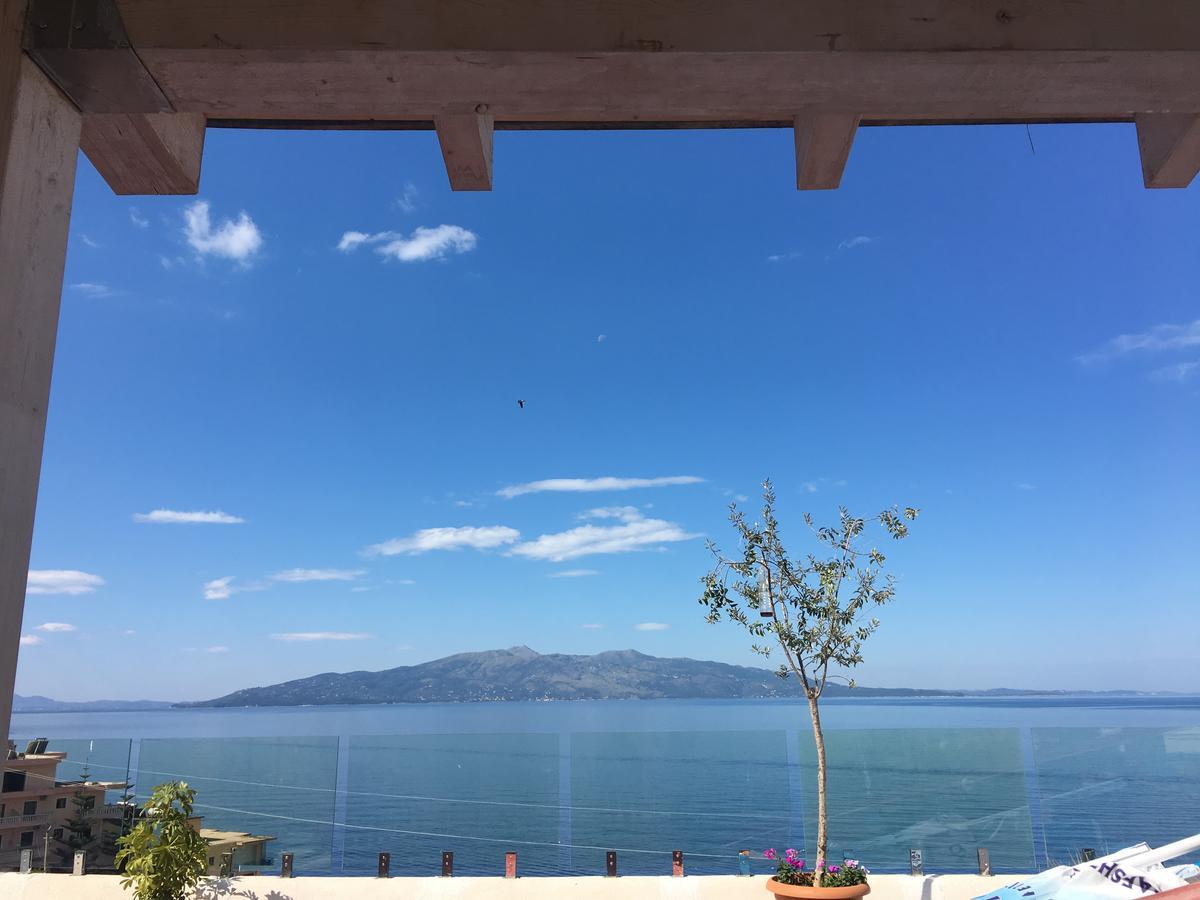 Apartments Wonderful Bay Саранда Екстер'єр фото